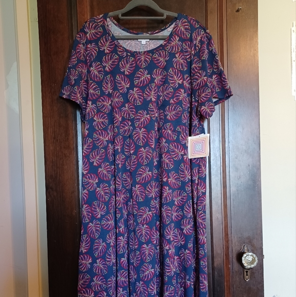 Lularoe Carly NEW with tags - Picture 1 of 4